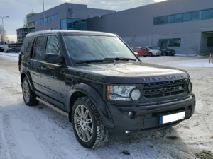 Land Rover Discovery IV paigaldatud LPG süsteemiga sõiduk eestvaates,Valmis auto LPG-ga eestvaates